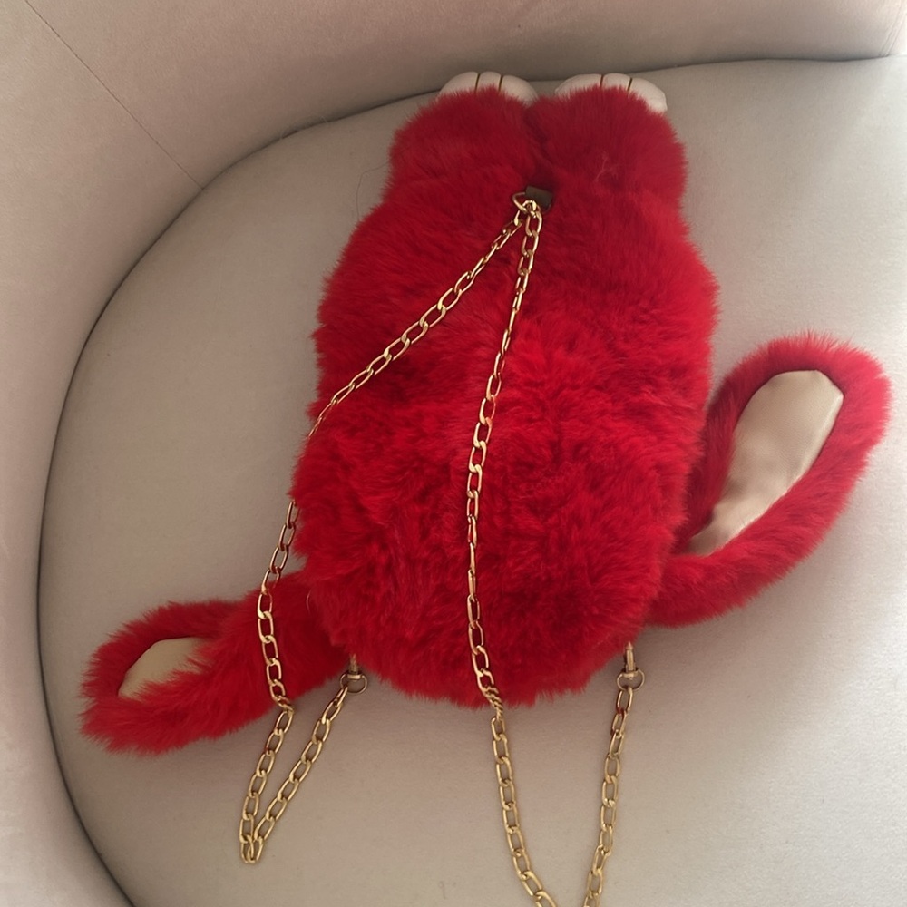 RED RABBIT 🐇 CHAIN BACKPACK 🎒 - Picture 6 of 8